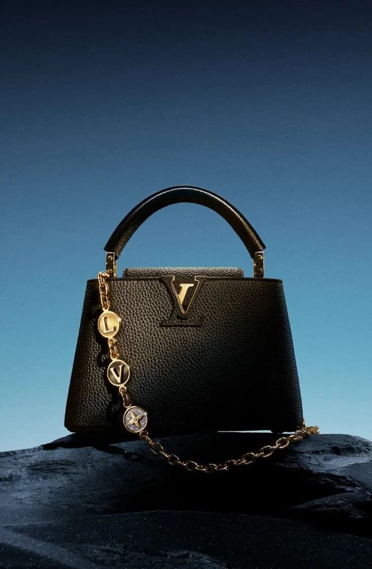 Пример фотографии: Bag on a Rock